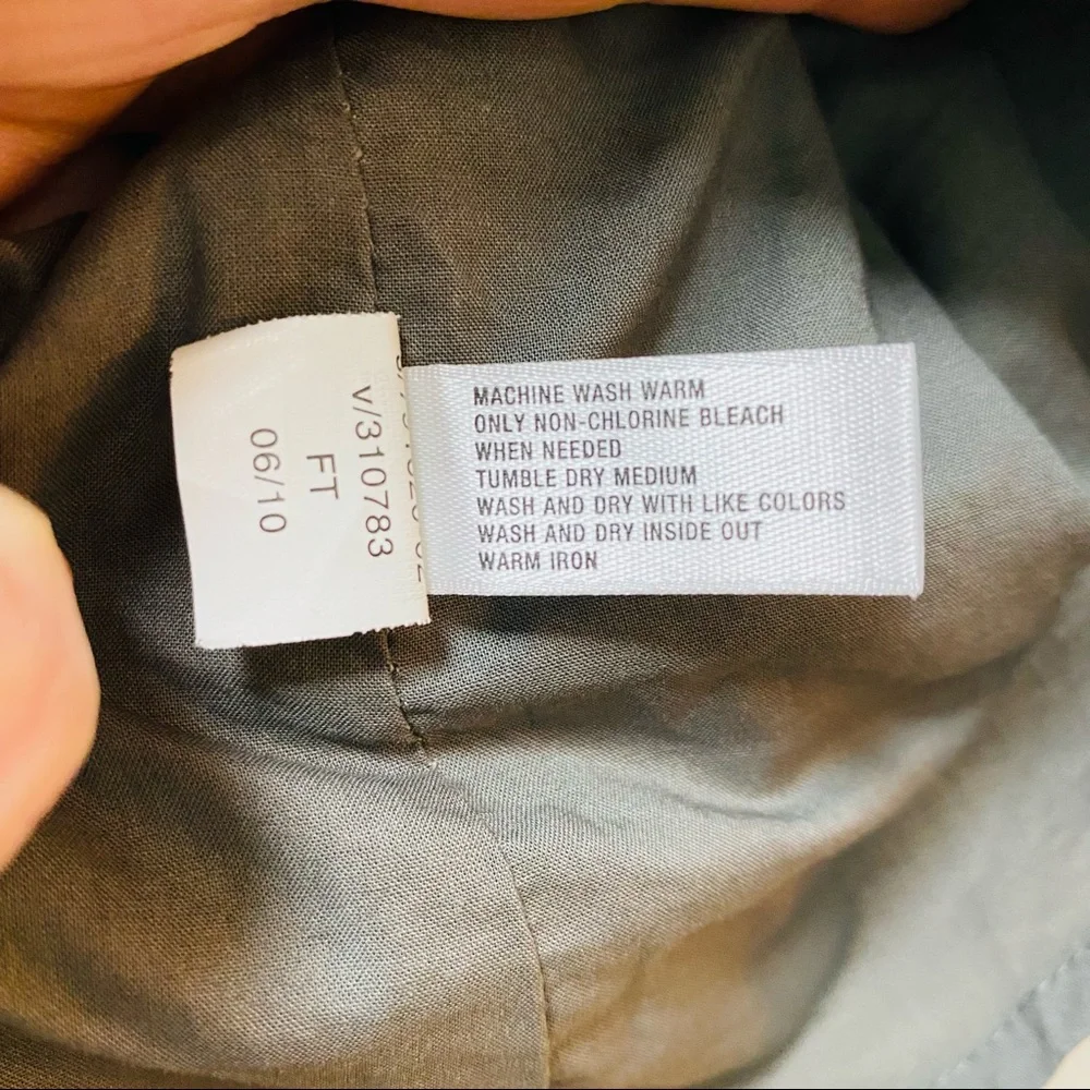 Gap Mini-Skirt Taupe with Black Waist Band. Cotton/Spandex. Size 2 with stretch! - Picture 5 of 6